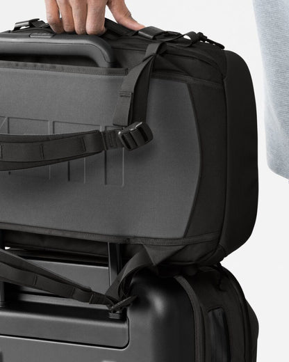 CROSSROADS BACKPACK 27L in BLACK