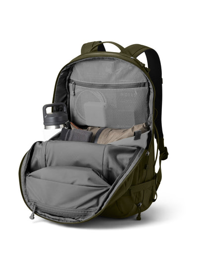 CROSSROADS BACKPACK 27L in OLIVE